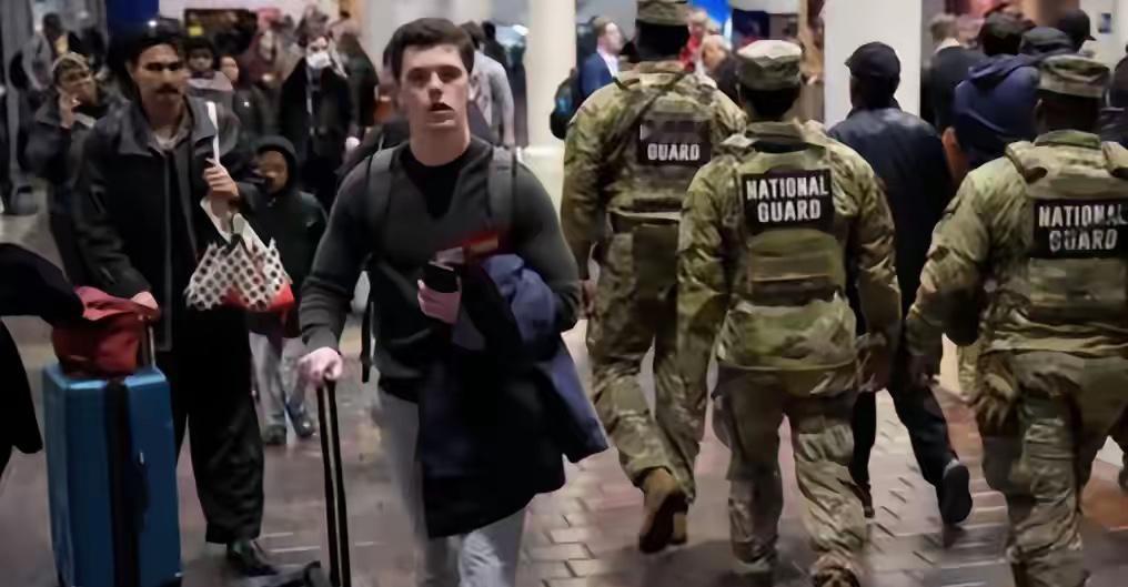 美国的大门彻底关上了。特朗普宣布三个重大决定，​一、美国不接纳第三世界国家的人