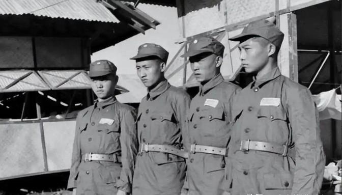 1961年11月，解放军进攻三岛时，残军师长蒙宝业正在睡觉，被枪声惊醒后，顾不上