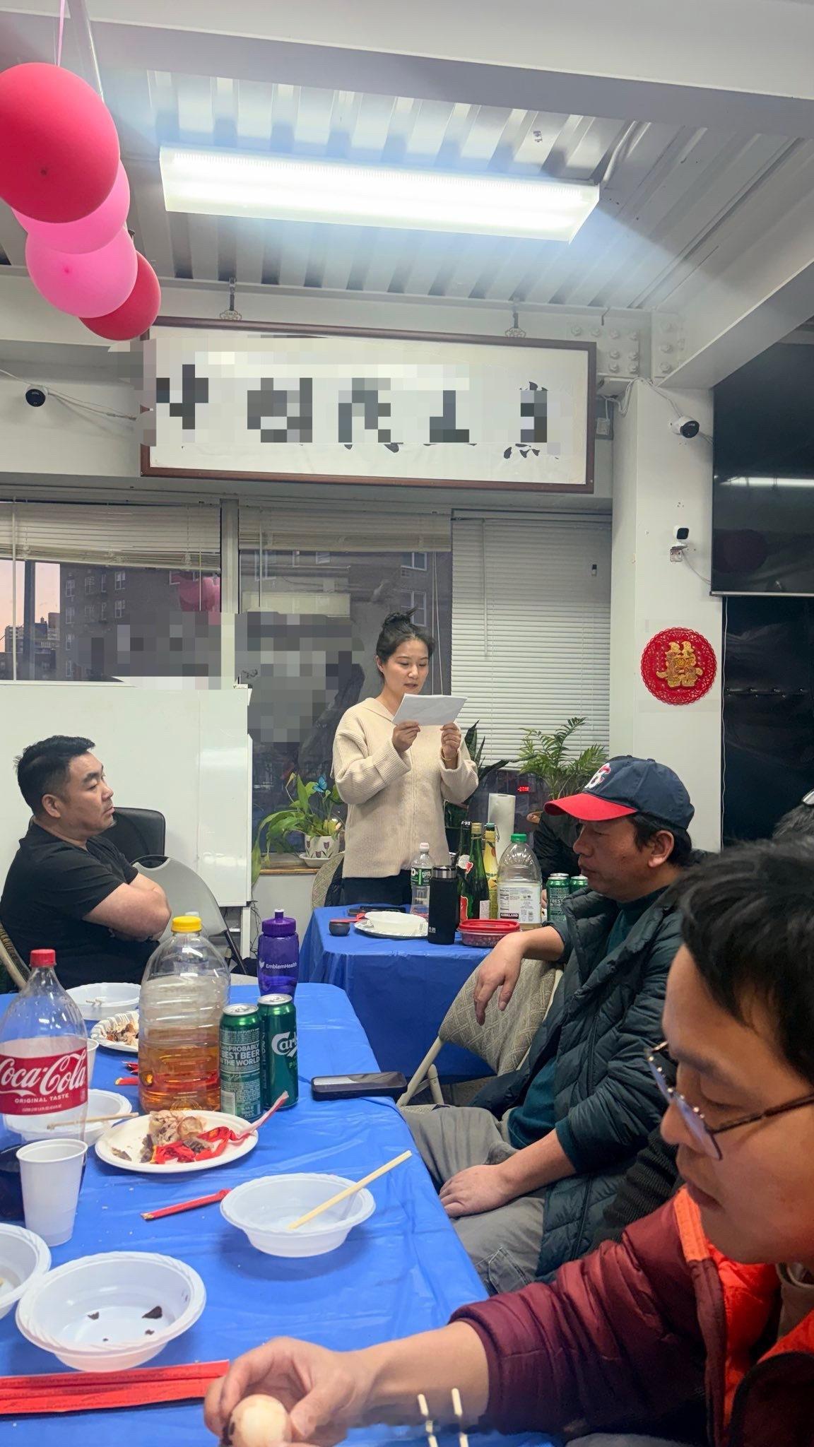 反贼送外卖一天没吃饭留着肚子，就是为了去反贼组织聚会蹭饭，你们觉得它们这伙食咋样