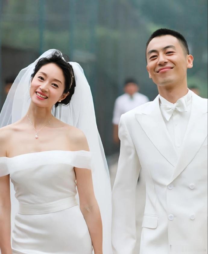 1.刘学义的《兰香如故》是捡漏来的剧，结果爆了，他也升咖了。2.朱亚文没有离婚
