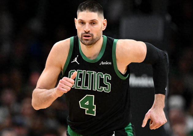 不是，你们对武切维奇要求都低到只要还能在场上，就是打得不错了？？？我看凯区竟