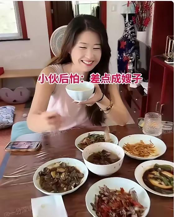 女子：当年我本来是和你哥哥相亲的，谁知道你在旁边搅局，你哥哥说一句，你就说三句，