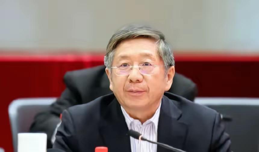 曹建国出卖国家利益，罪不可恕，撤销其院士资格那是罪有应得，这应该是举国人民的共识