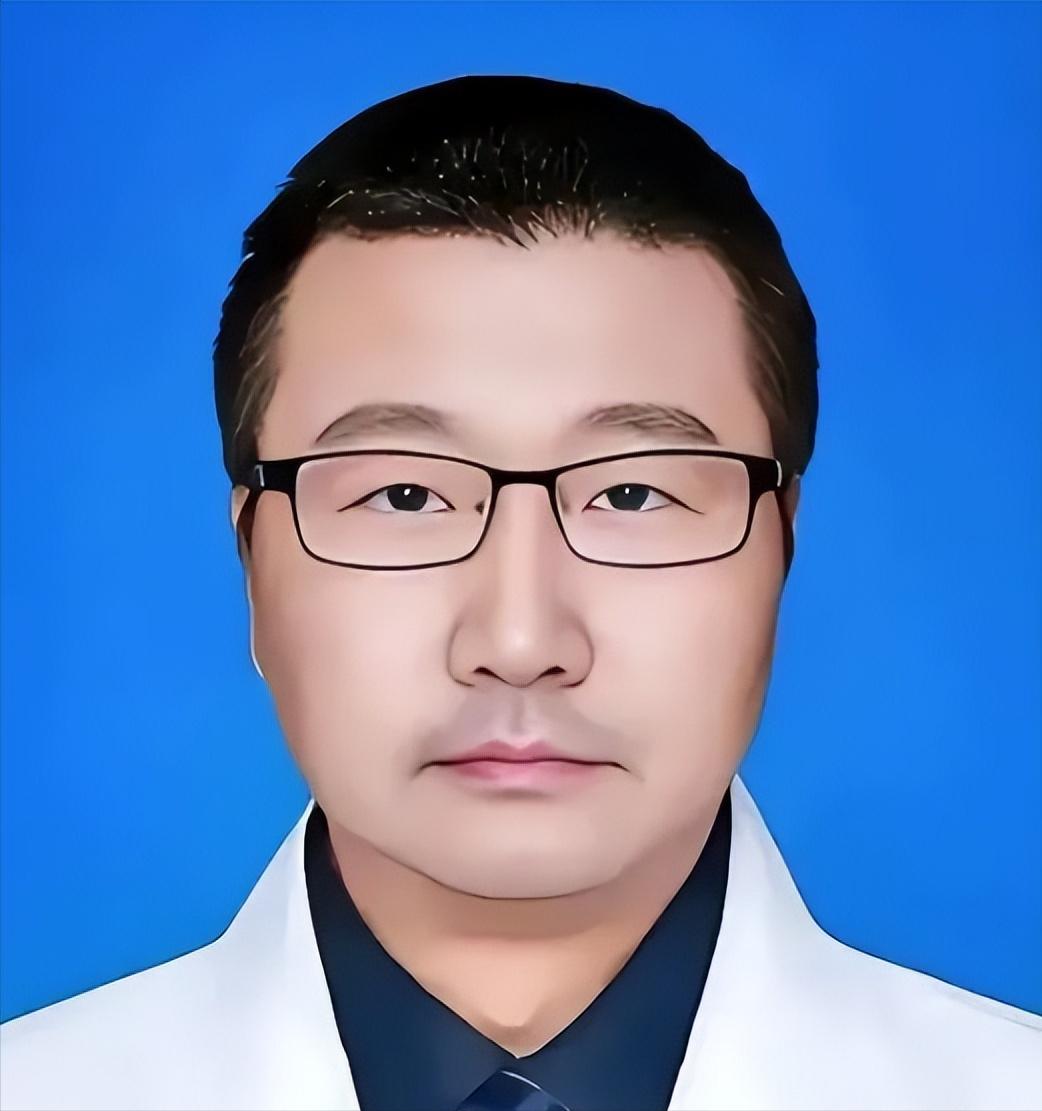 南京这事真的破防了！审计组进医院，本来是去抓蛀虫的。查谁的账？查这位席玮，肿