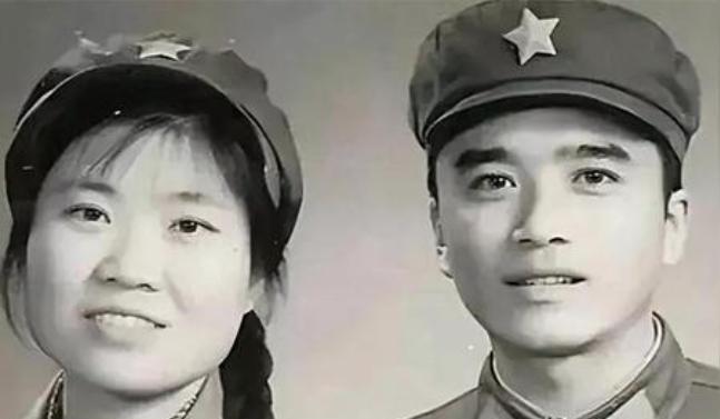 1972年，21岁的下乡知青李文忠从水中救起一名11岁的落水女童，令人意外的是，