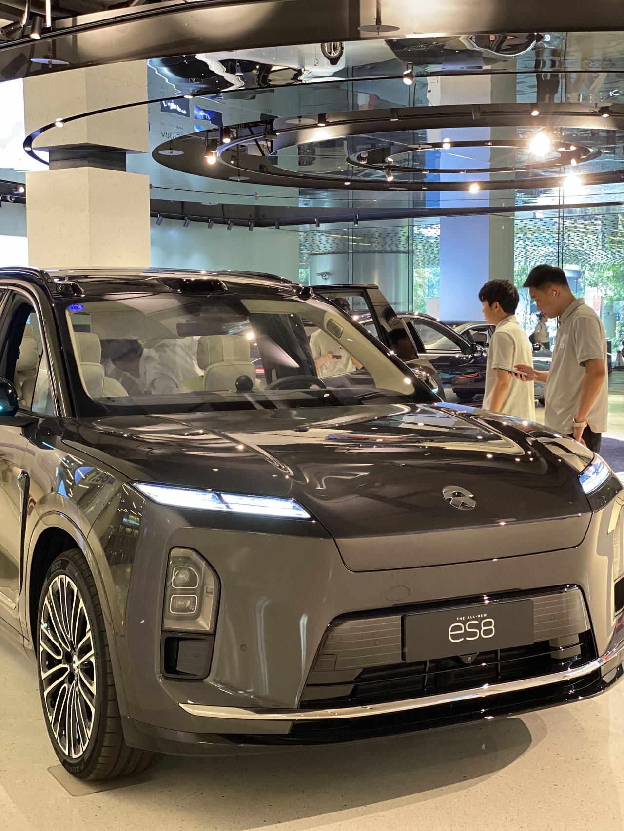 2025年被称为SUV大年，爆款SUV主要集中在新能源智能化赛道，各车型凭借品牌