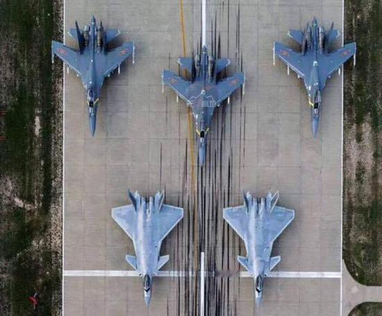 打通全域数据链只是开胃菜，传感器和射手彻底解耦后，中国空军的下半场才刚刚开始