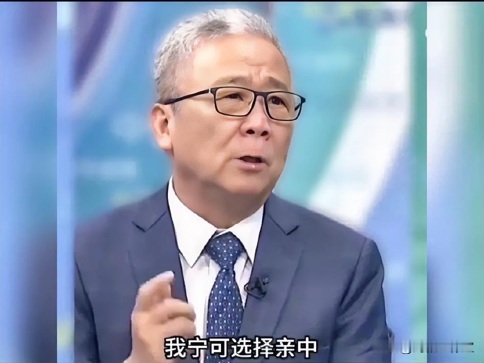 赵少康要郑丽文清除“亲中”派！栗正杰回呛:中国人不亲中亲谁呀！难道学你当别人的看