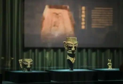 三星堆到底属于谁？真相被误解了几十年，如今终于说清楚了。迄今为止，关于三星堆的话