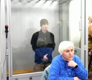 【处决被俘乌克兰战士的俄罗斯士兵被判处终身监禁，这是乌克兰首例此类判决。】27岁