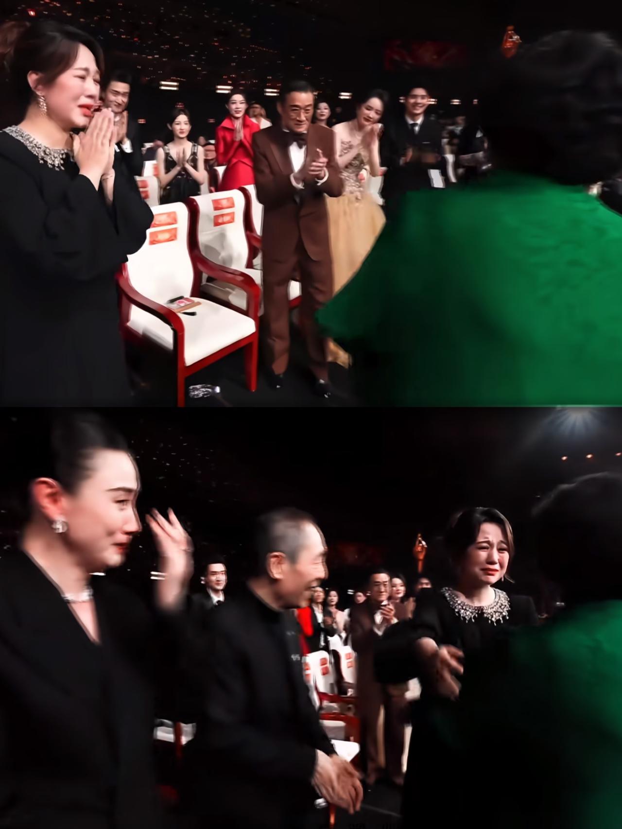 发现没？百花奖颁奖仪式上，萨日娜拿奖，和卫诗雅拿奖的时候，观众的反应很不一样