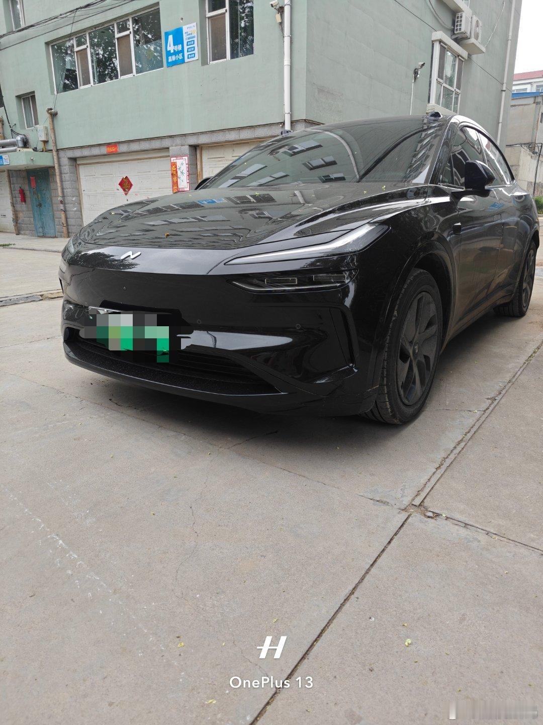 远看，是一辆modelY走进看，乐道啊，外观也太像了！​​​