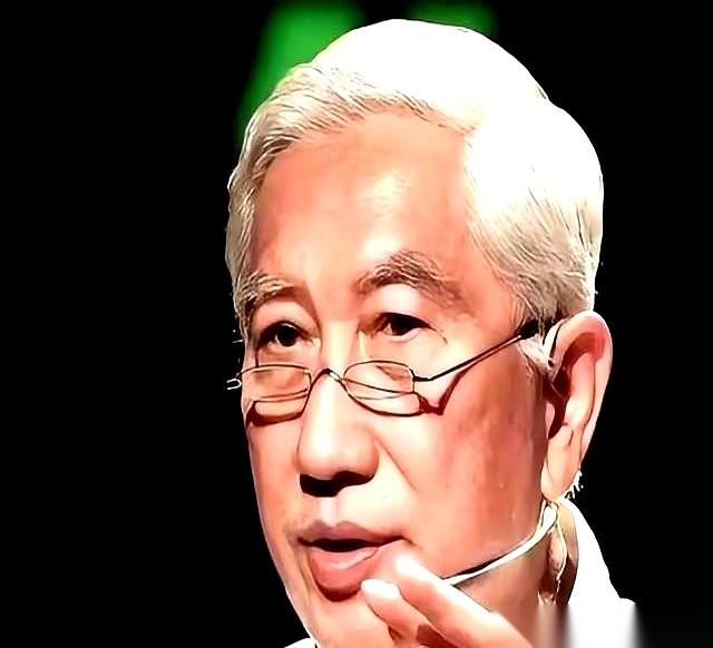 清华一个教授的话，听得人骨头缝里冒凉气。他说，街上那些悄无声息滑过的无人配送车