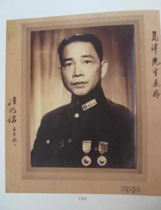 汪精卫投降对中国抗战的影响有多大，可以毫无夸张的说，影响极大极坏，比损失几百万军