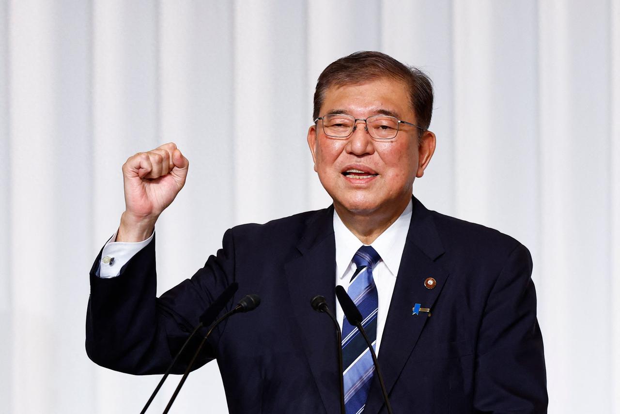 为什么日本多次更换首相，国家却没有乱？其实说白了，首相只是一个摆设。不少人发