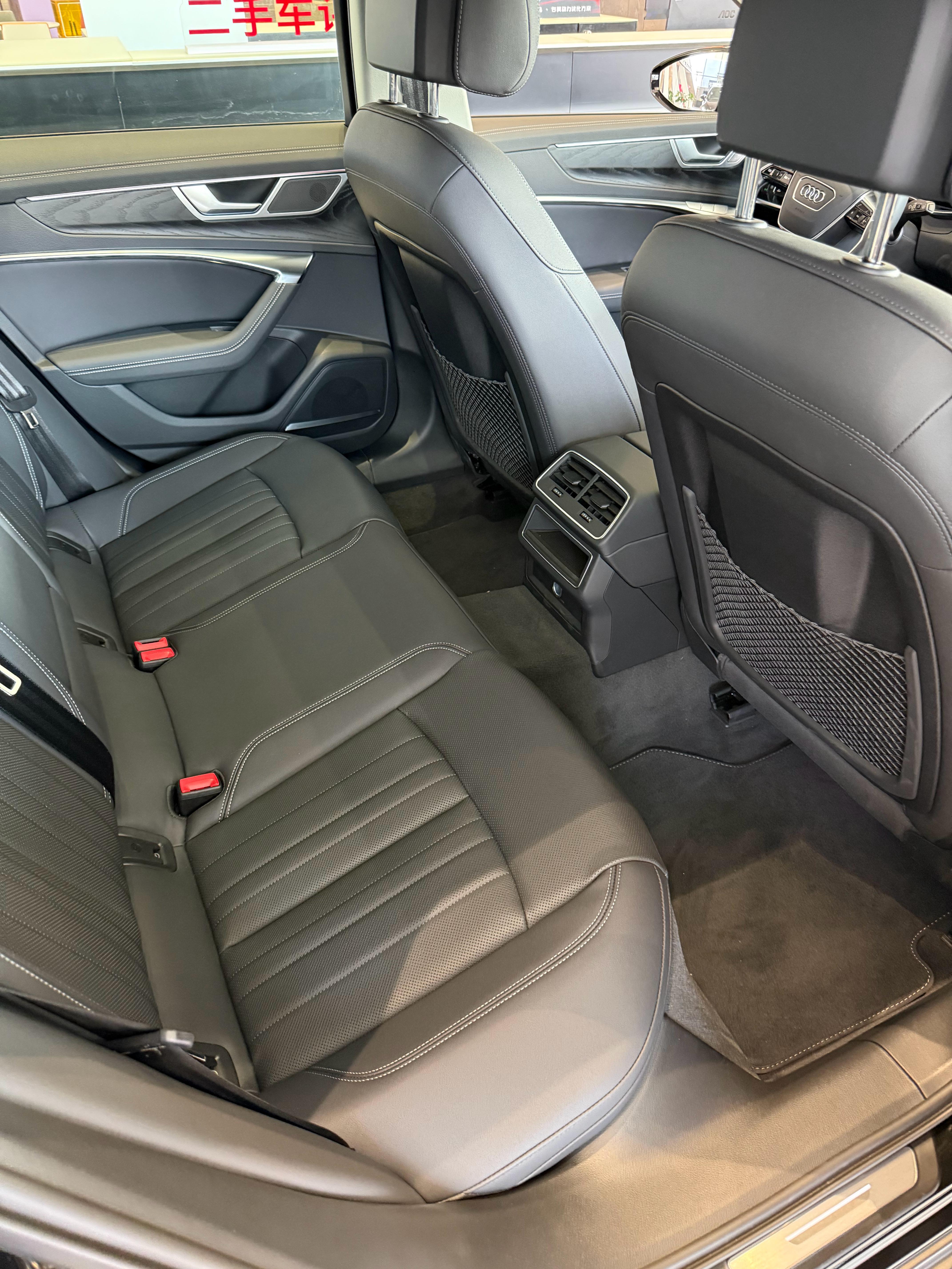 23款奥迪A6allroad55TFSI尊享越野型黑外黑内选了BO音响40