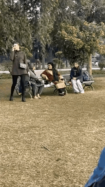 对于一些心智成熟、有一定审美取向和价值取向的女孩，是不会被这些花里胡哨的动作和做