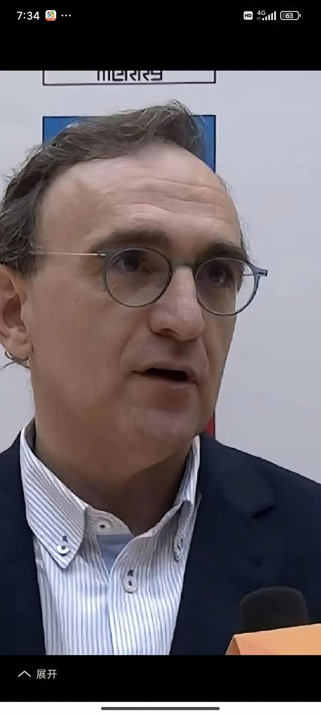 实在是可笑，辽宁男篮非常虽然赢球了，但有些球就显得不太高兴，认为辽宁的蓝第九的排