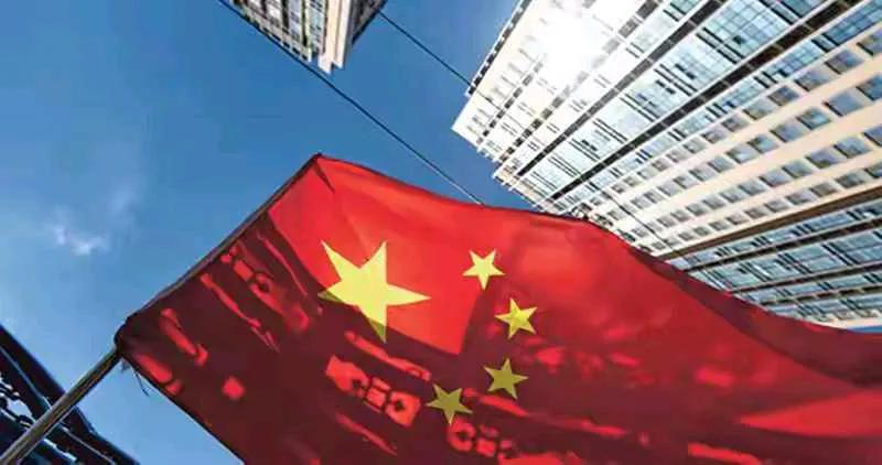 每个地方都有反贪部门，就这还要出动巡视组，才能打掉一些顽固的贪腐者，这是因为贪腐