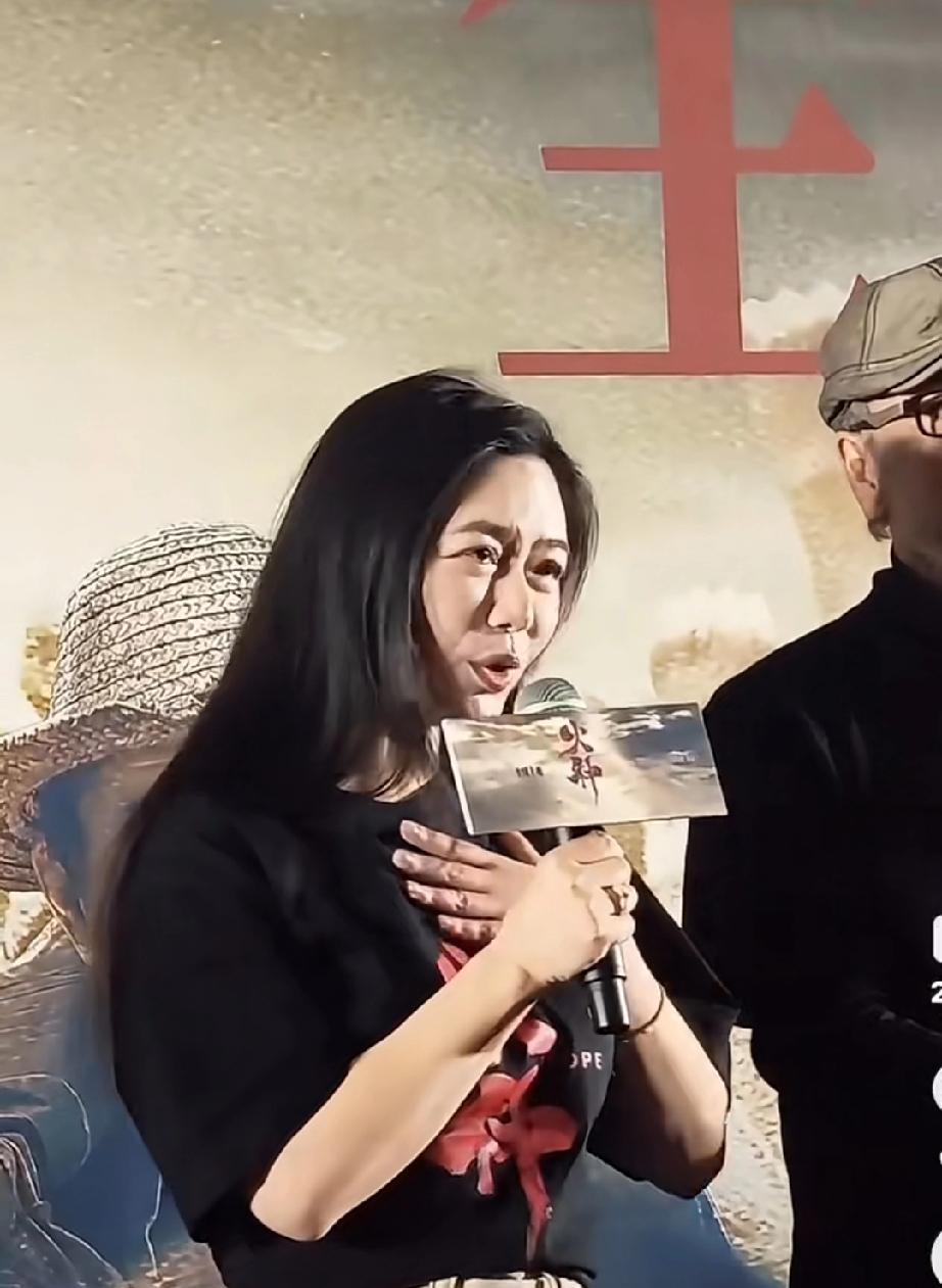 你有没有想过，一部还没赚回本的电影，为什么负面热搜却一波接一波？明明票房告急，讨