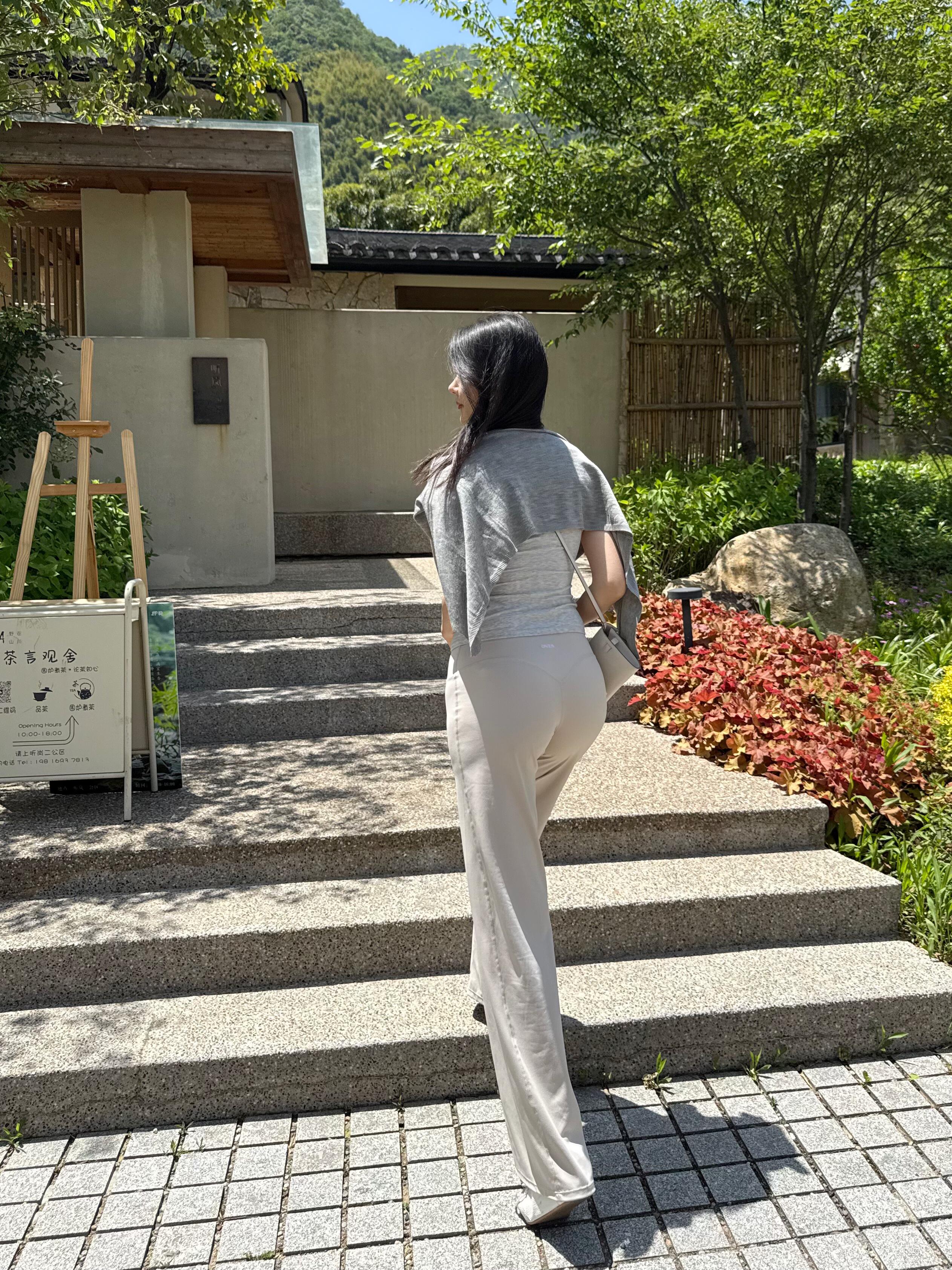 今天出门松弛感运动穿搭。