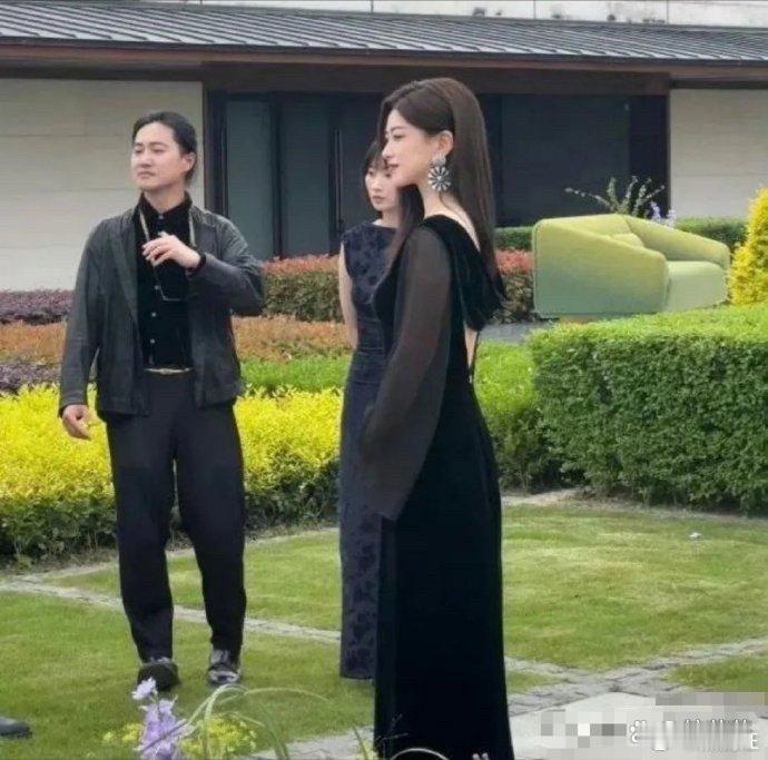 这应该是娱乐圈最干净，最有钱的女明星。