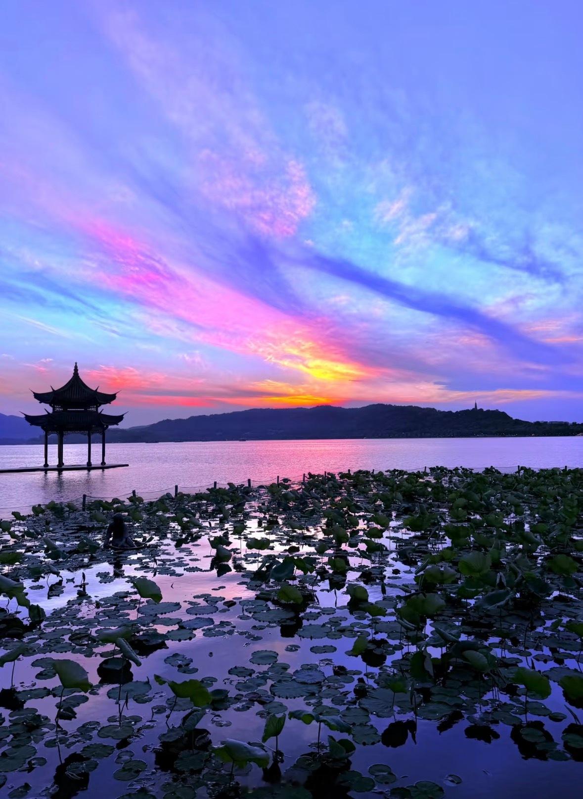 西湖的美景，日落也占一份！！