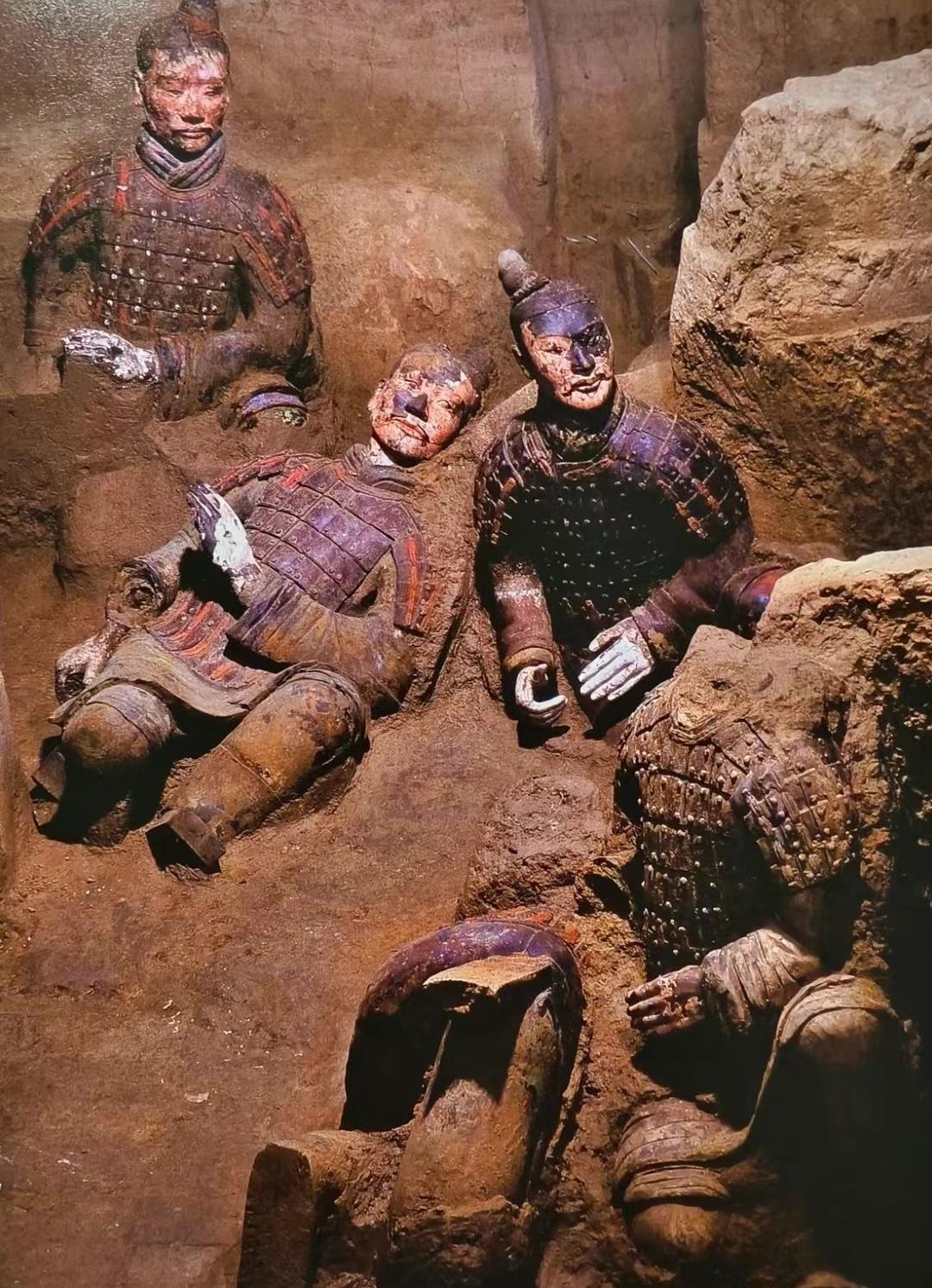 兵马俑出土后本来样貌原来是这样的。