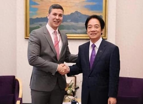 第二个立陶宛出现了？主动邀请赖清德访问，中国68年的友谊喂了狗。在南美洲，一个小