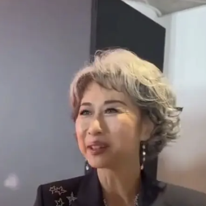 叶蒨文否认上透露单依纯将参加