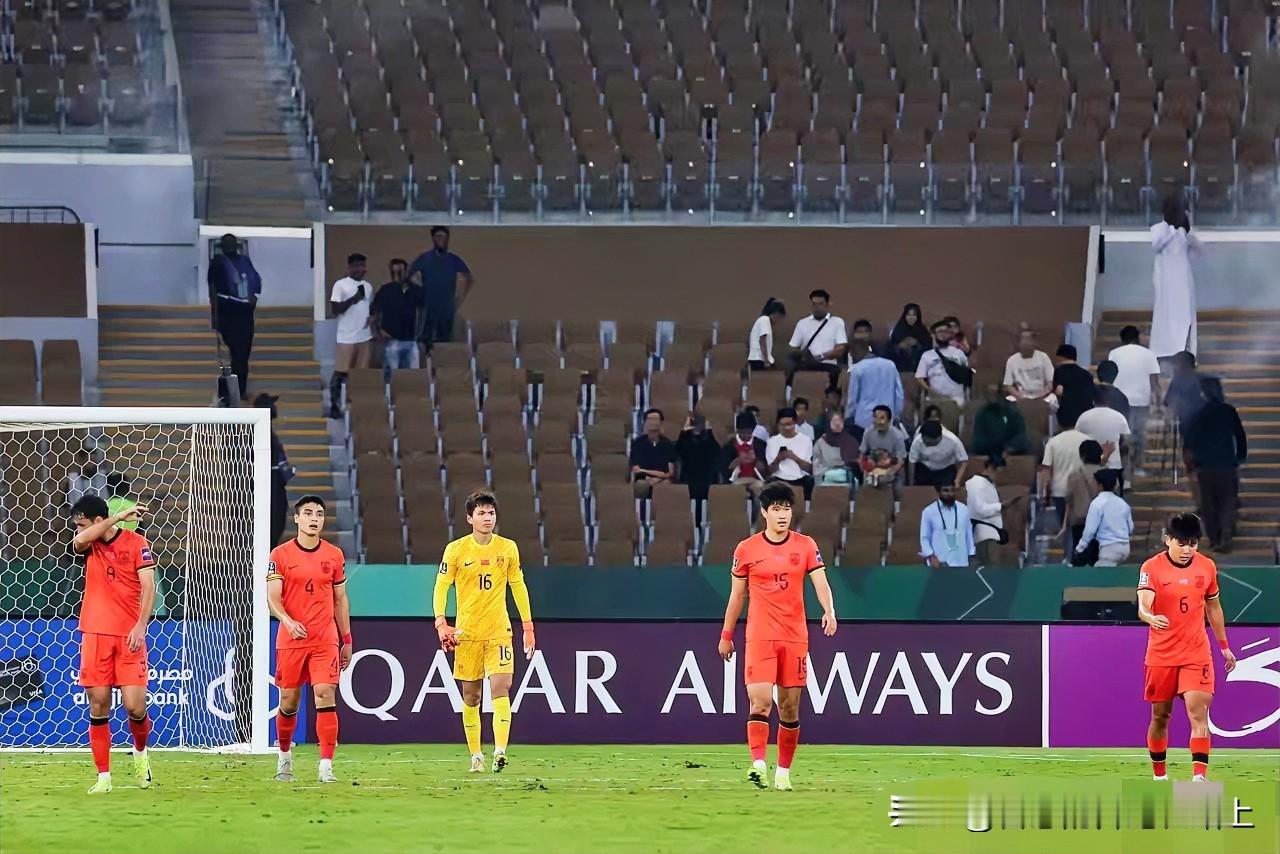 恳请大家不要喷这群U23的球员好吗，中日足球差距非常非常大，我们不能指望中国足球