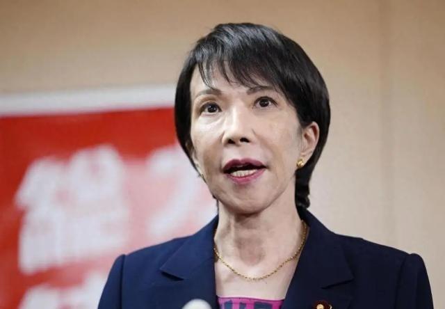 2月8日投票前夕，中方突然批准稀土出口。很多人以为是妥协，错了！这是最狠的政治心