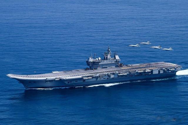 求锤得锤!印度买法国舰载机,威慑解放军?外媒:进不了航母机库