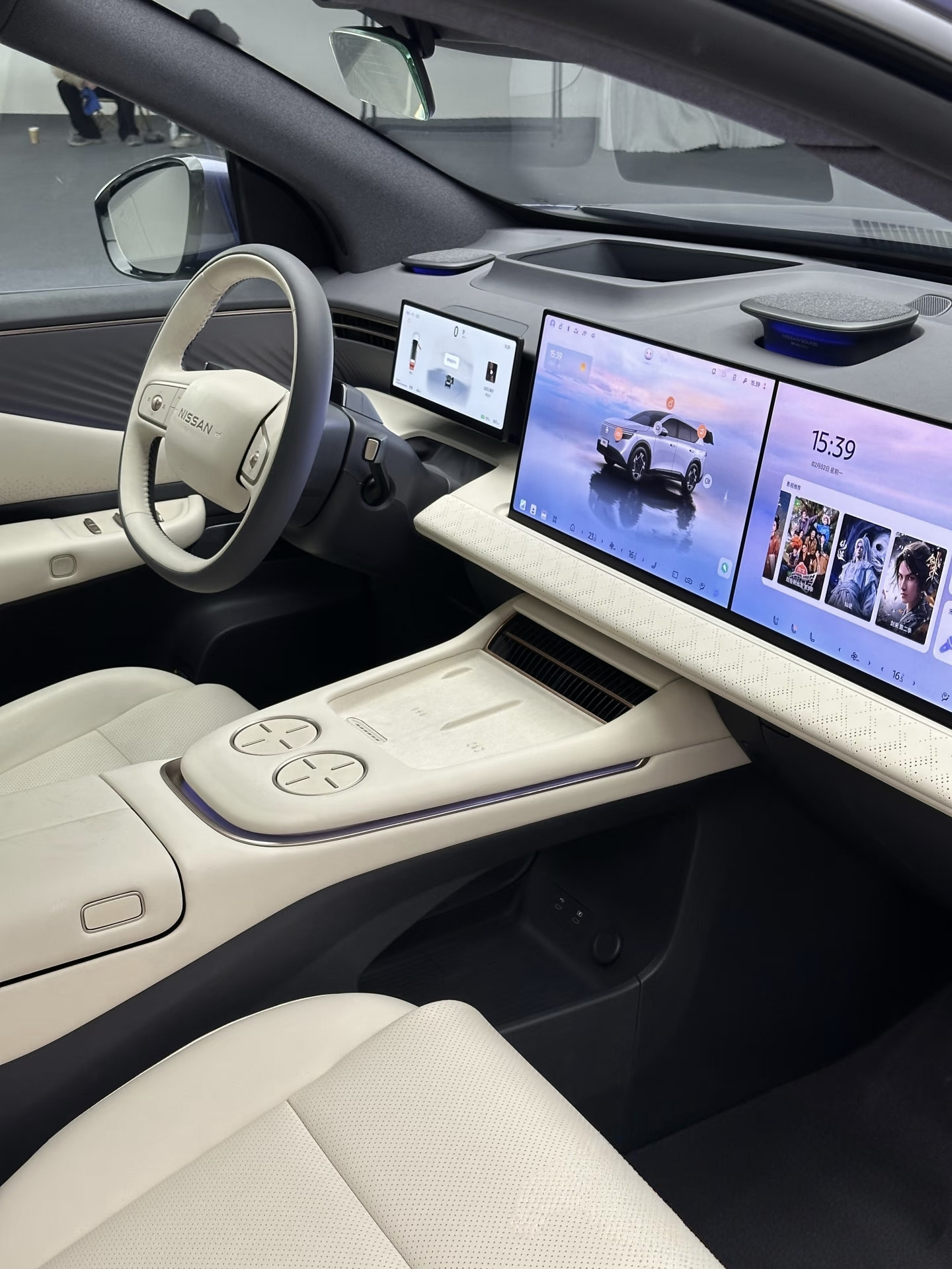 今天去4s店保养，看到他们店里刚来了一台新车，之前没见过，问了下销售说是马上要上