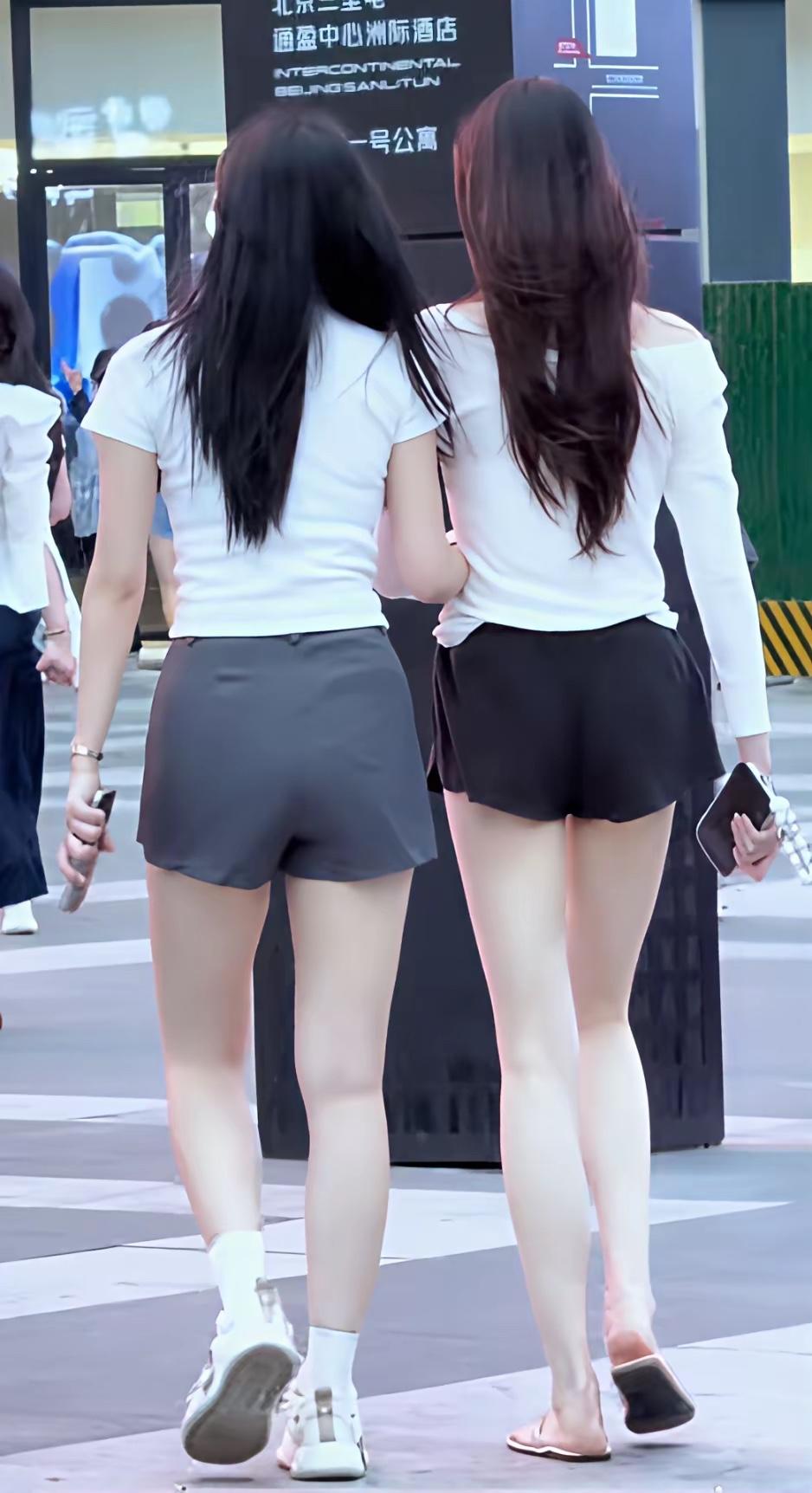 决定选右边的做老婆，不知道大家怎么选？