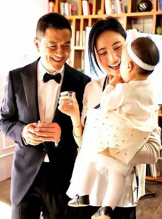 【244万债务】离婚官宣后，法院公告有一则调解公告，原来是李亚鹏夫妻的。24