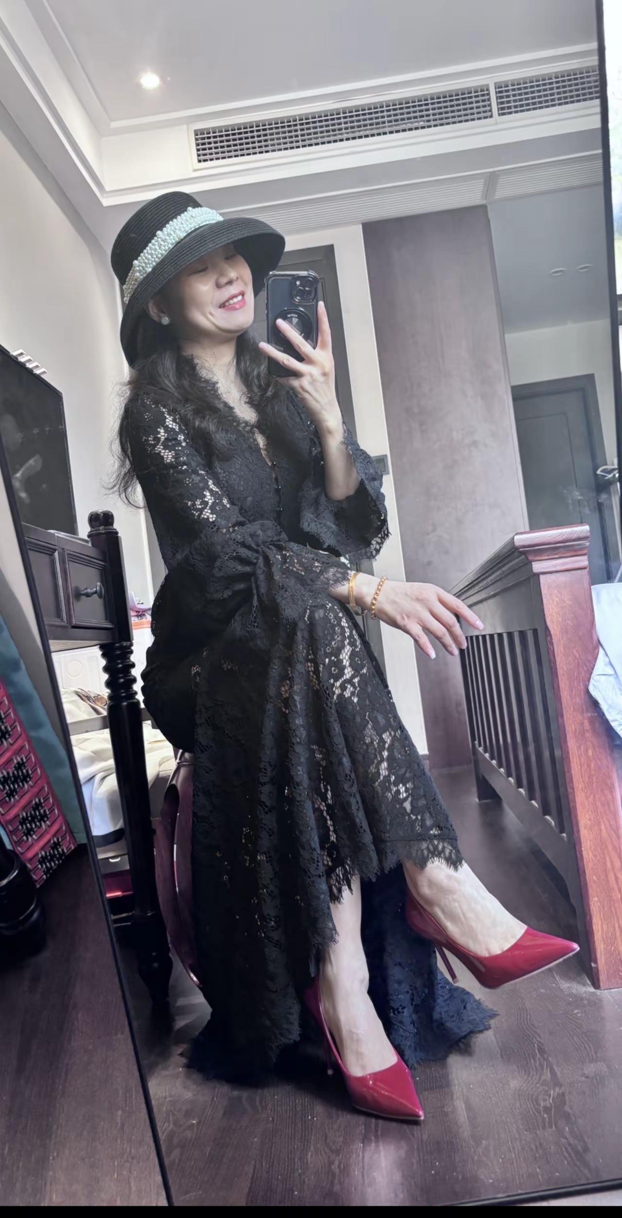 风华正茂的年纪还请尽情绽放🌹时尚穿搭指南创作者中心