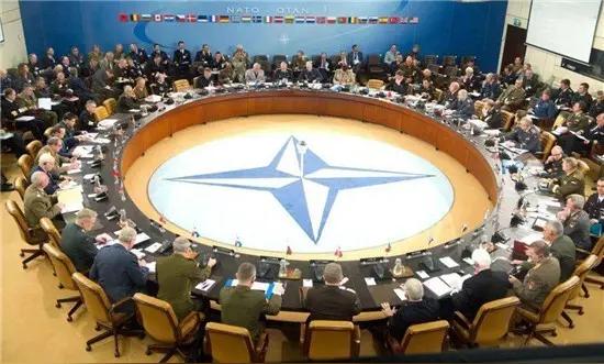 美国提交退出北约法案，北约国家一片哀嚎2025年12月10日，美国国会官网