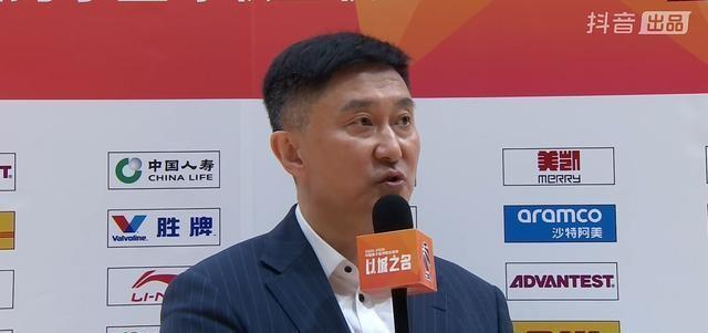 打死没想到！广东队夏天重磅引援的焦泊乔，两场比赛居然成了“犯规大王”拖后腿！