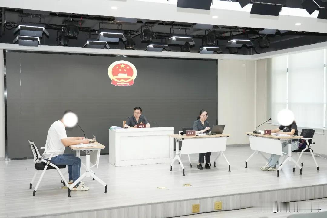 上海一名5岁男孩出生后，父母专门为他开设账户存放压岁钱和生日礼金，5年累计