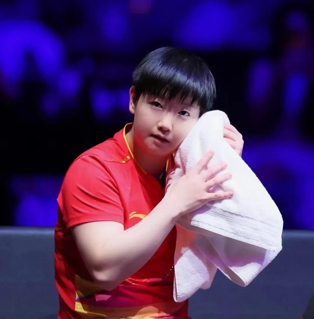 为什么他们都觉得孙颖莎和王楚钦是被宠着的？因为他们的成绩太耀眼了，加上营销号各种