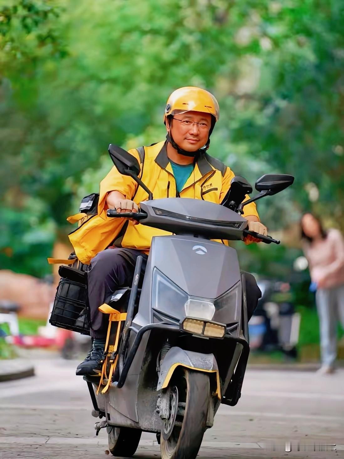 花钱上班这事儿，还真不是段子。听说有平台搞了个会员。99块，给你优先派单