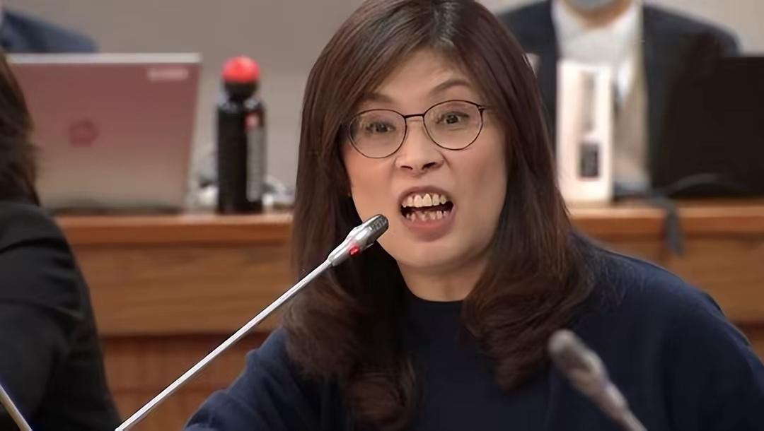 清理门户！郑丽文举起铡刀不再手软，朱立伦两大嫡系恐遭开除党籍！