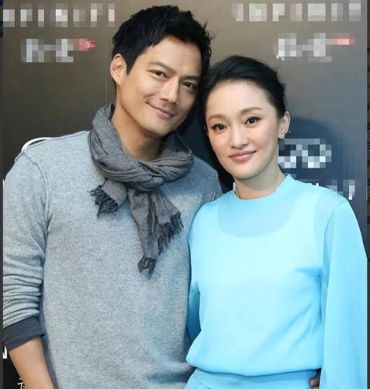 2014年，周迅跟高圣远闪婚。婚后不久，高圣远就问周迅借300万开公司，没想到周