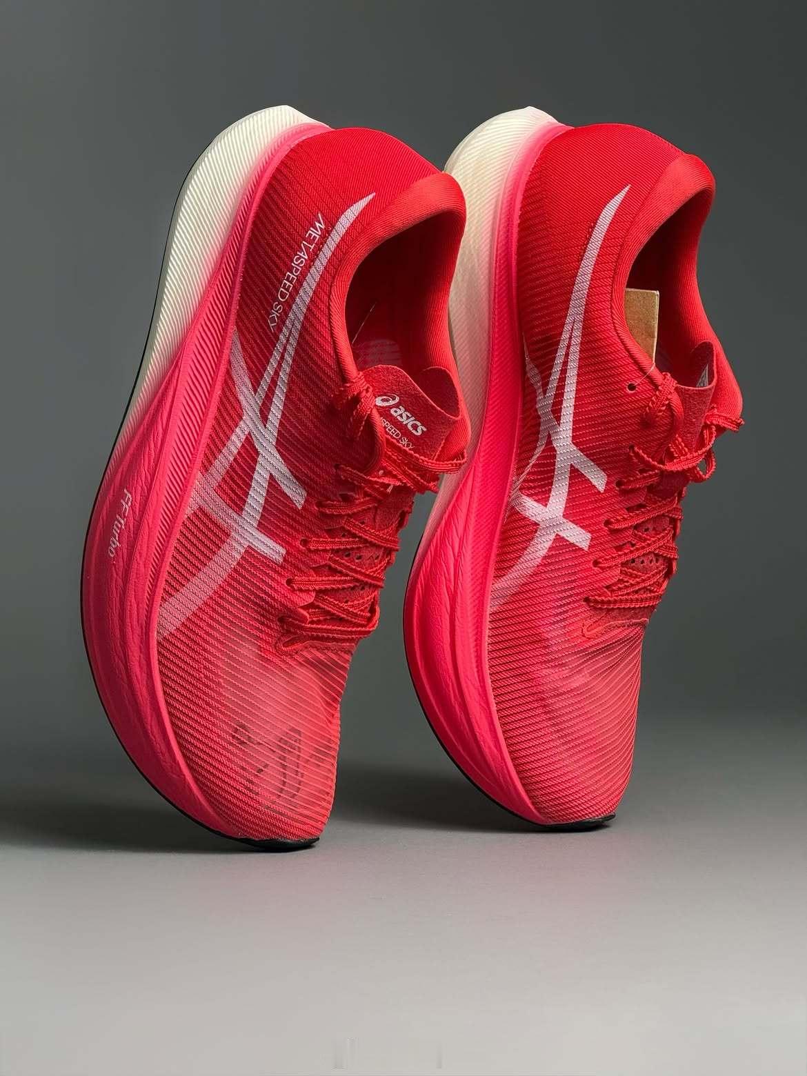 ASICSMetaSpeedEdge这两天重庆火辣的41℃绝配这火红配色AS