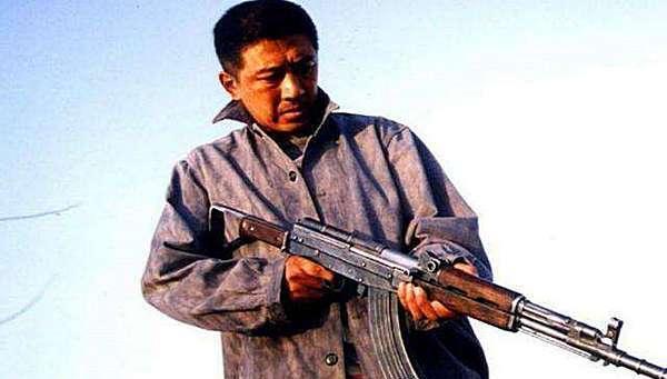 “我宁可重拍，也不会让他得逞！”当年，导演陈国军筹拍《末路1997》，没想到出演