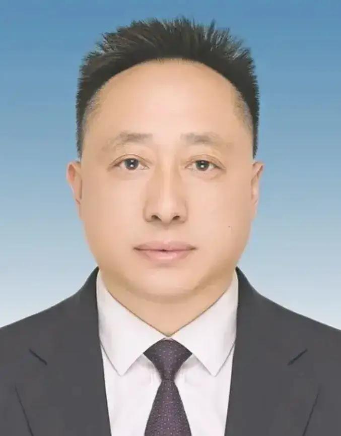国家正气之风刮到了贵州，身居高位却忘了初心7月16日，贵州省纪委监委发布权
