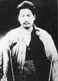 方志敏烈士牺牲后，老母亲过着惨不忍睹的日子。十四年后新中国成立，老人家被接到省城