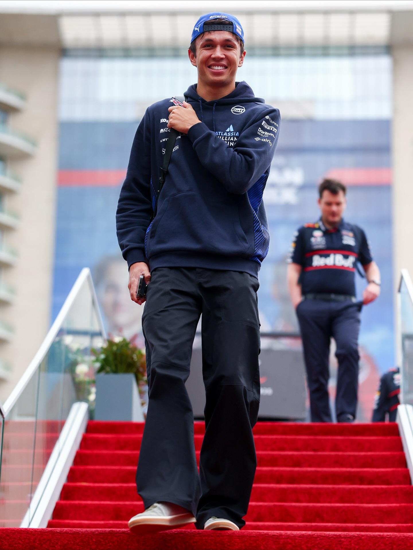 F1: 阿塞拜疆站即将开赛, 车手们为比赛日带来的光环