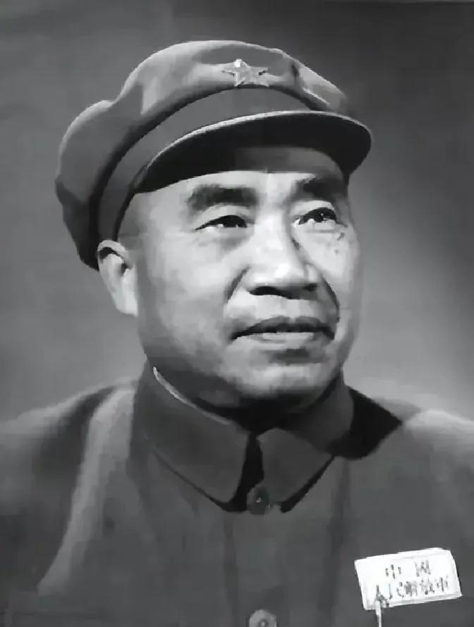 1972年，朱琦去世10天后，88岁的朱德小心询问妻子：“孩子的病怎么样了？”康